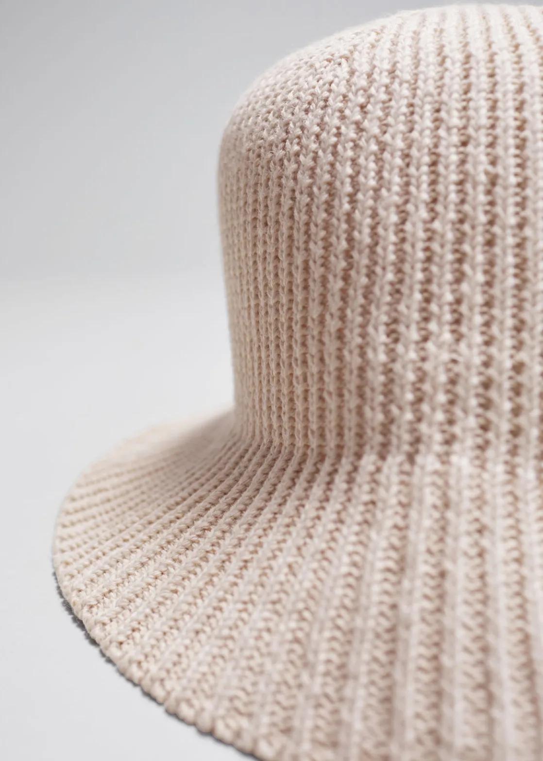 Rib Knitted Bucket Hat